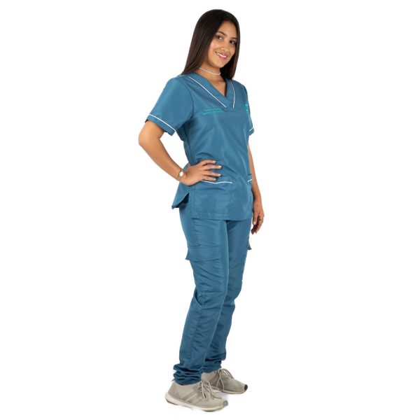 Uniforme Facultad de Ciencias Agrarias y Agroindustria - Mujer
